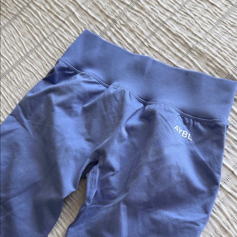 AYBL Adapt Seamless Leggings - Iris Blue size Sm